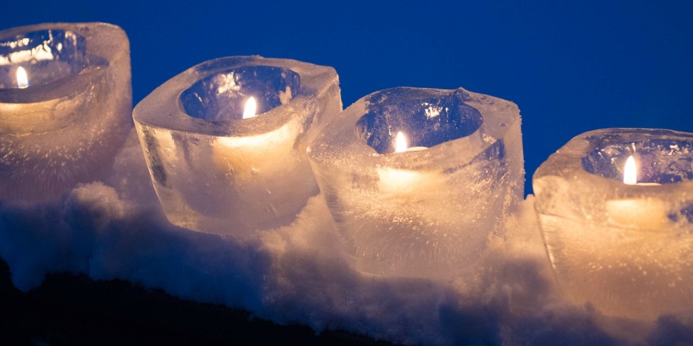https://www.upstateramblings.com/wp-content/uploads/2016/01/ice-lanterns-3-1-of-1.jpg
