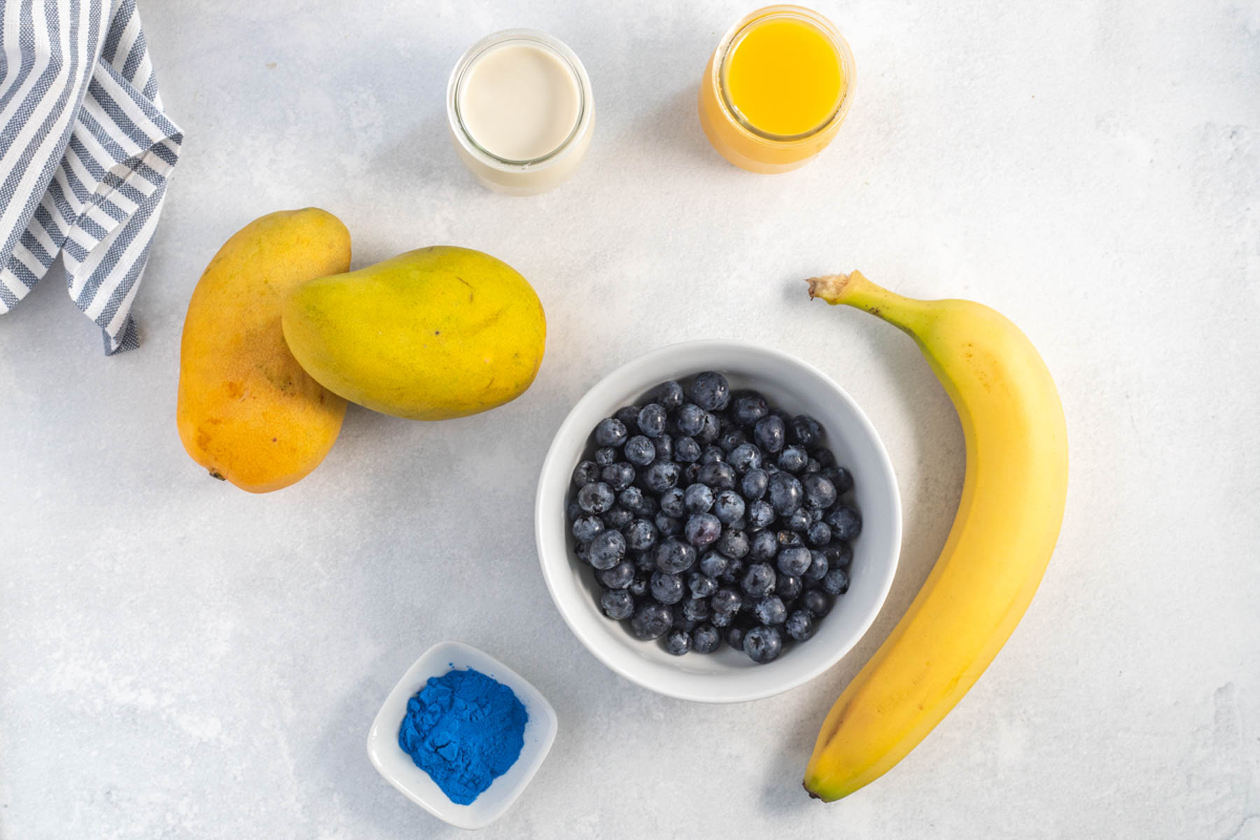 Refreshing Blueberry Mango Smoothie | Vegan Story - Upstate Ramblings