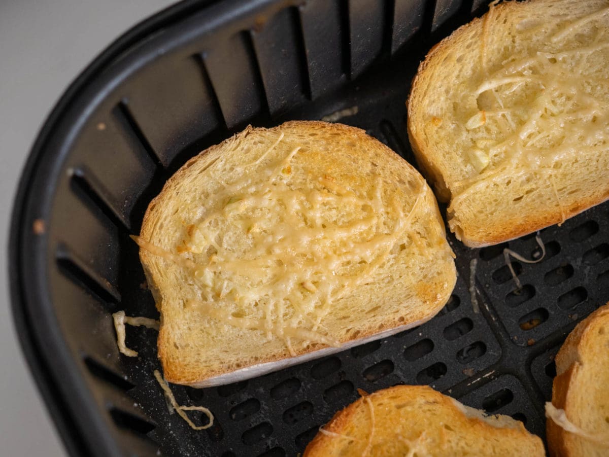 Air Fryer Garlic Bread | Texas Toast - Upstate Ramblings